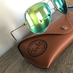 Ray-Ban Aviator Sunglasses